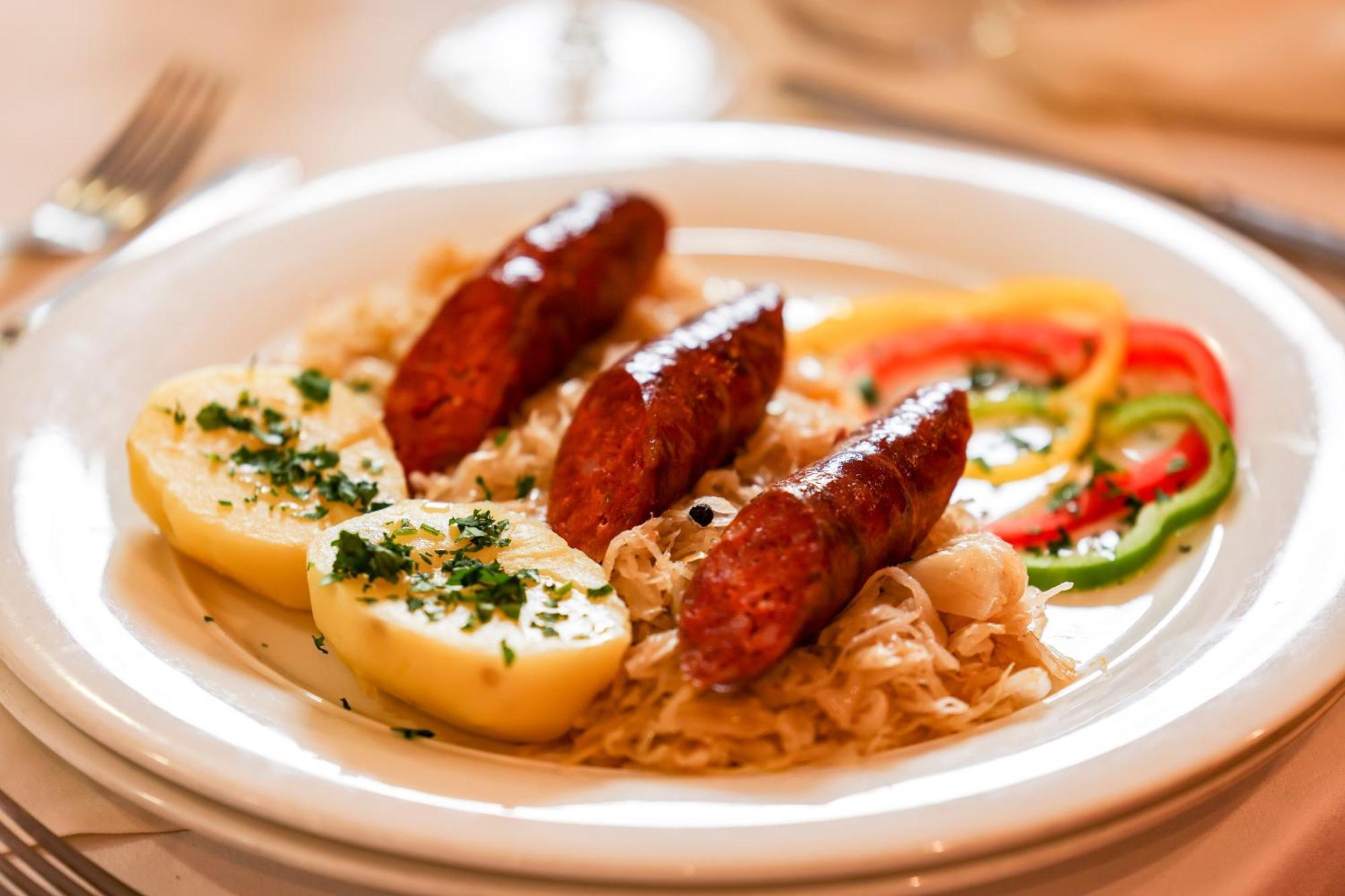 Hotel Savus Slavonski Brod Ngoại thất bức ảnh