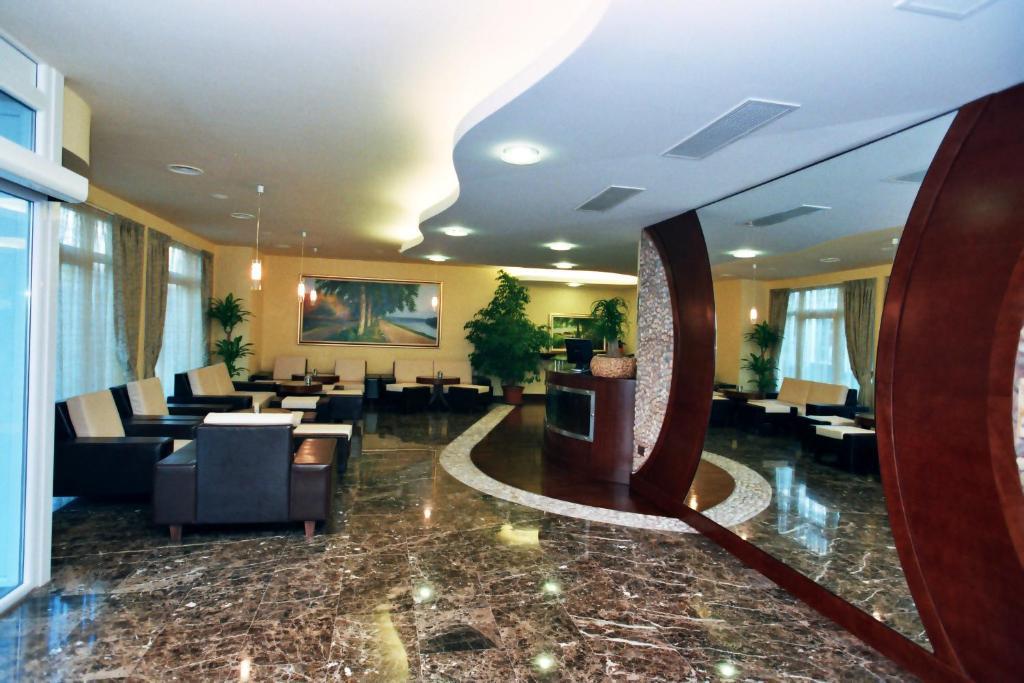 Hotel Savus Slavonski Brod Ngoại thất bức ảnh